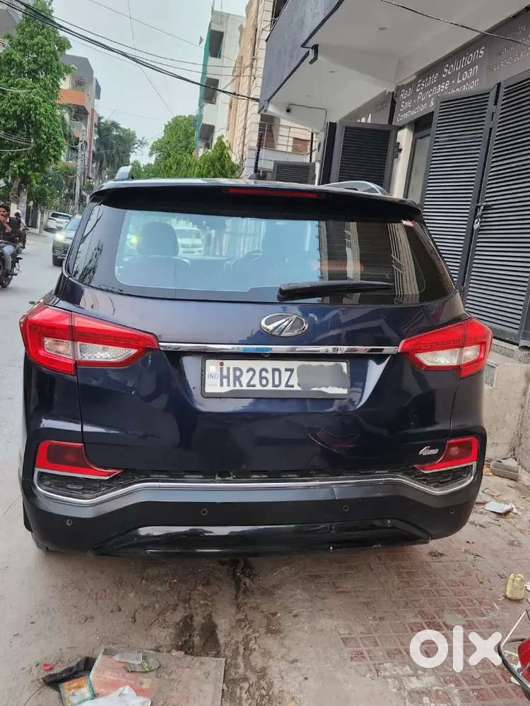 Mahindra Alturas G4 At