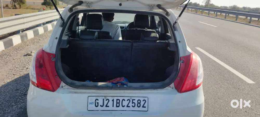Maruti Suzuki Swift 2017 Diesel 70000 Km Driven