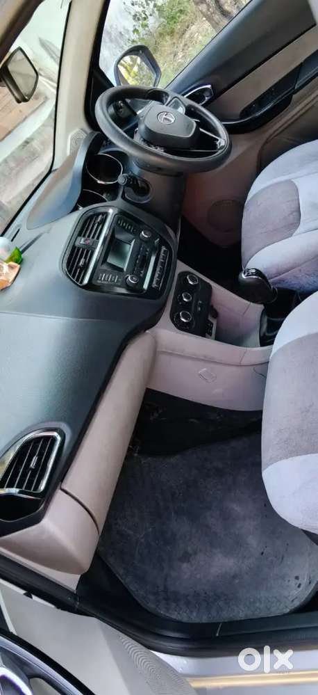Tata Tiago Revotron 2018