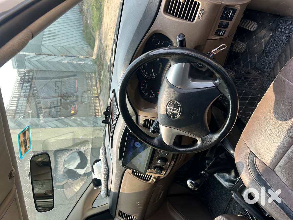 Innova 2015 Brand New Condition