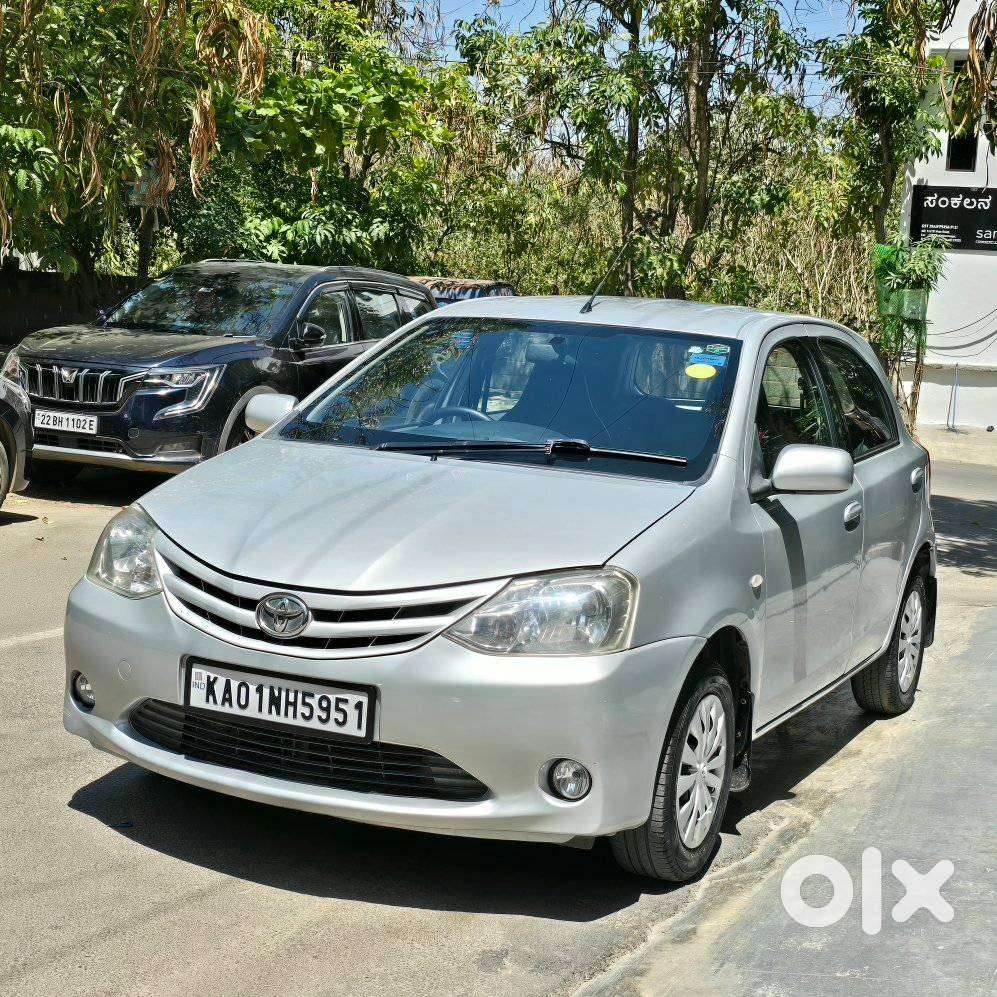 Toyota Etios Liva 2011-2012 G, 2011, Petrol