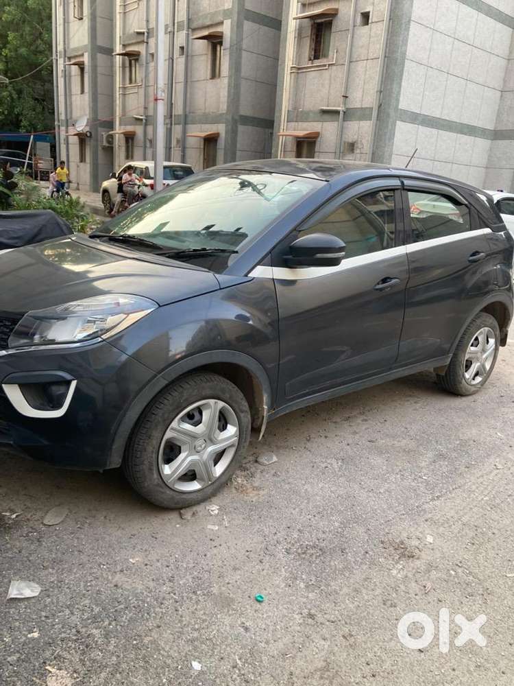 Tata Nexon Petrol Well Maintained
