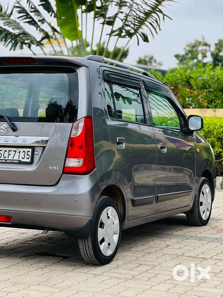 Maruti Suzuki Wagon R Vxi Amt Opt, 2016, Petrol