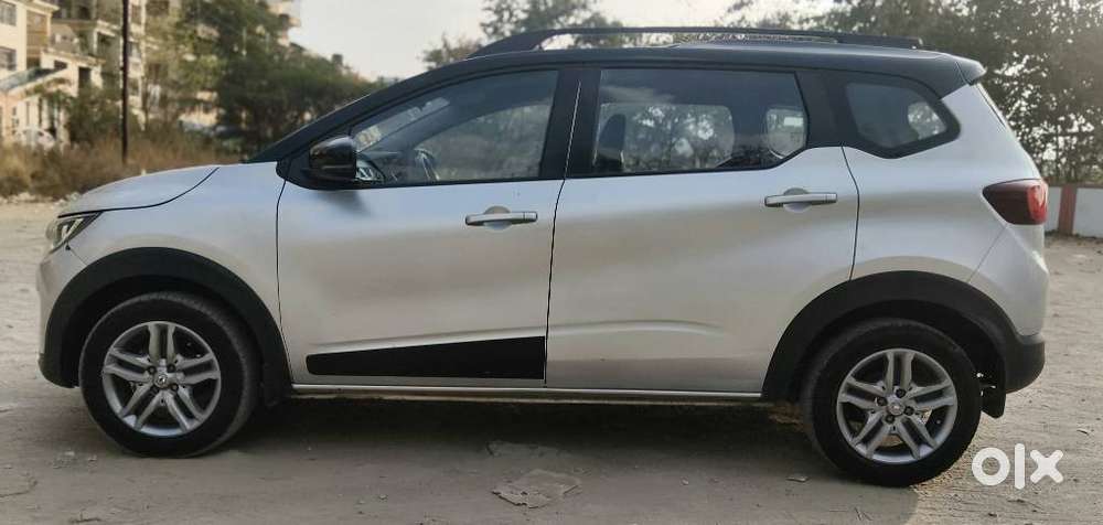 Renault Triber Rxz Easy-r Amt, 2022, Petrol