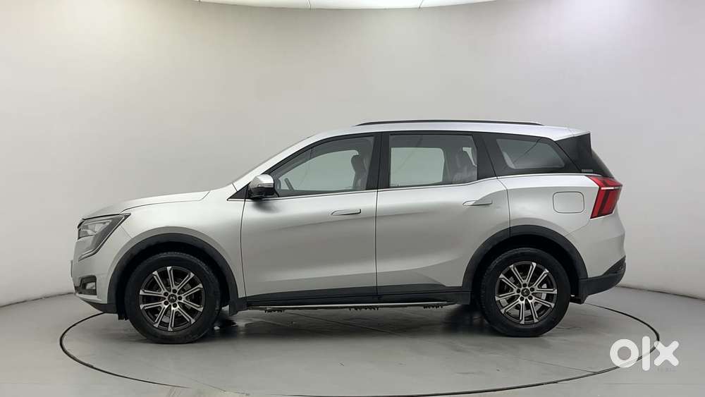 Mahindra Xuv700 2.0 Ax 7 Petrol At Luxury Pack Str, 2023, Petrol