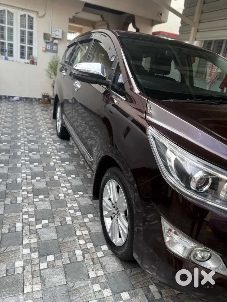 Toyota Innova Crysta 2019