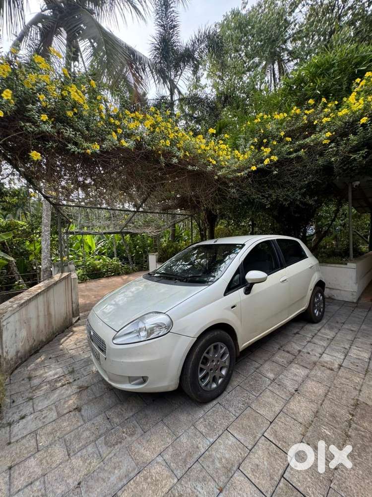 Fiat Grande Punto 2014 Diesel 70000 Km Driven