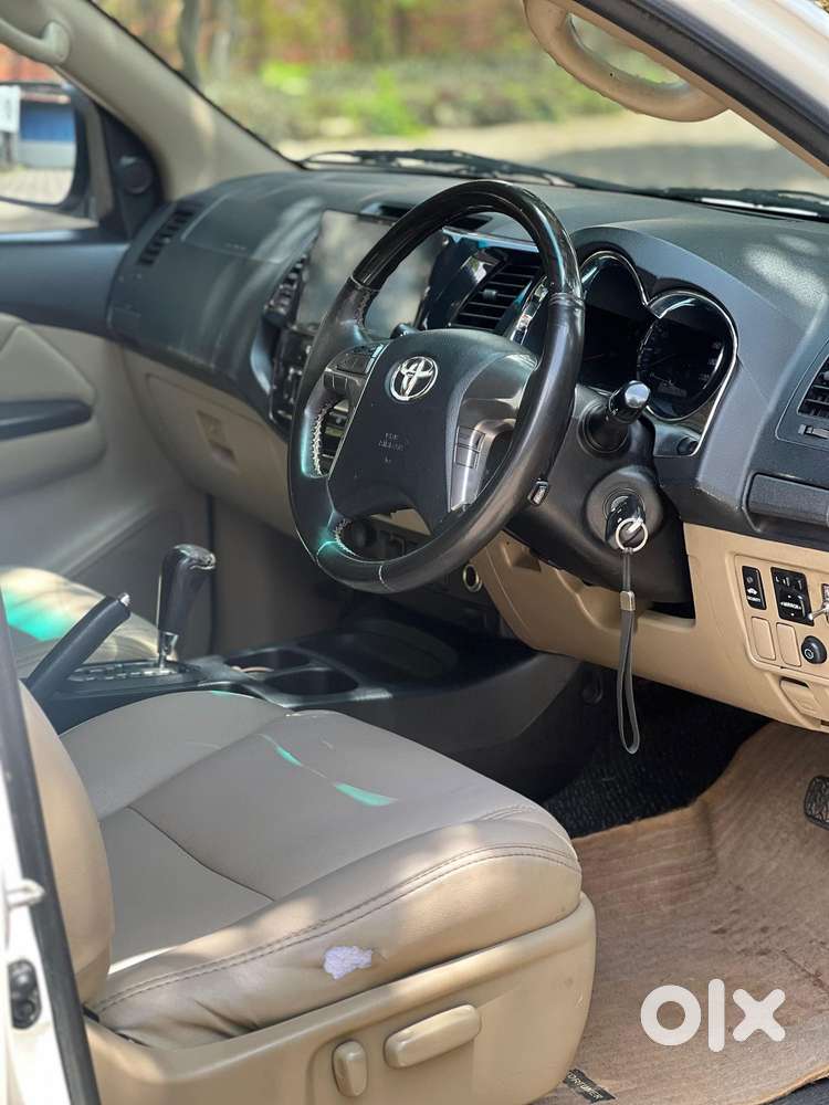 Toyota Fortuner 2011-2016 4x2 At, 2014, Diesel