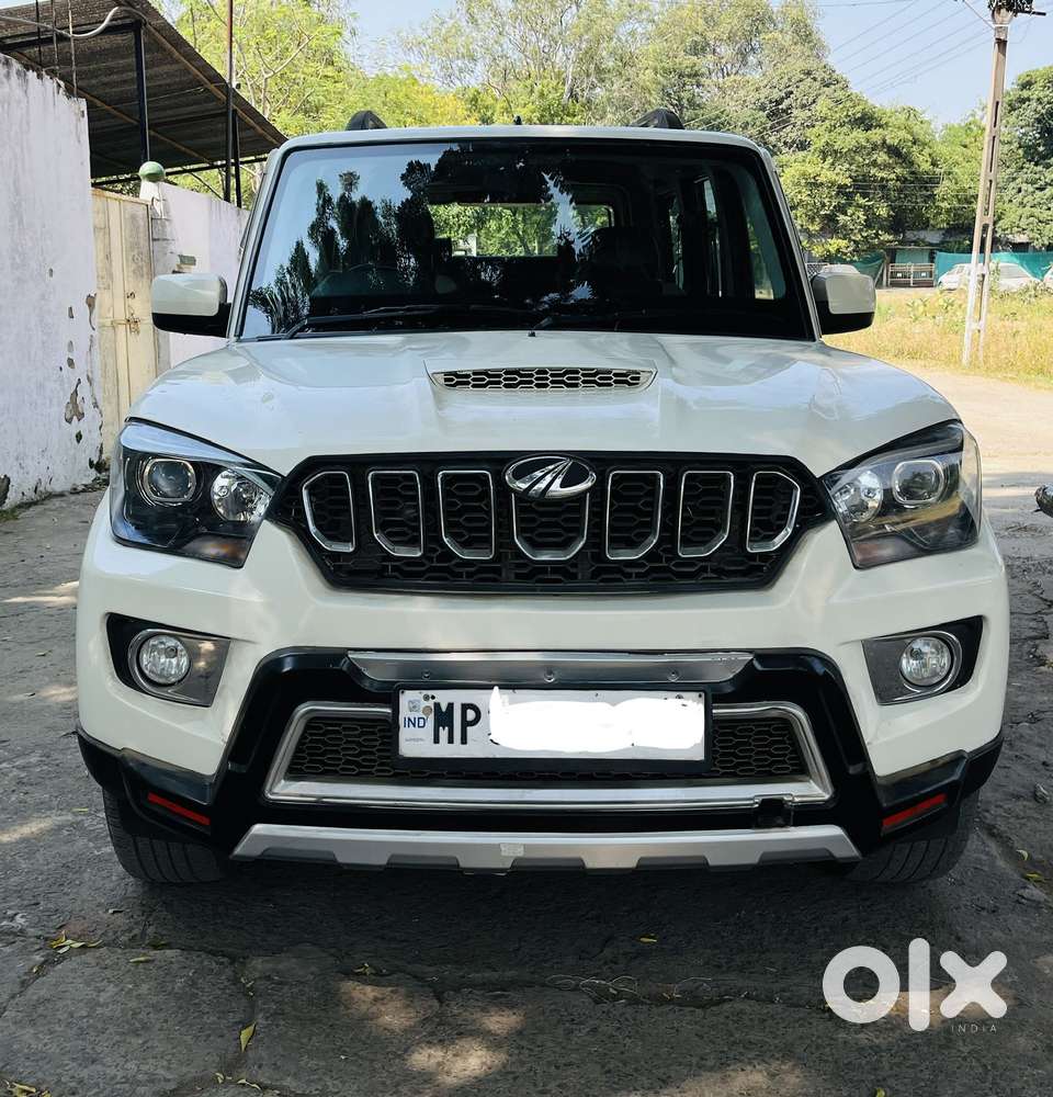 Mahindra Scorpio S8, 2015, Diesel