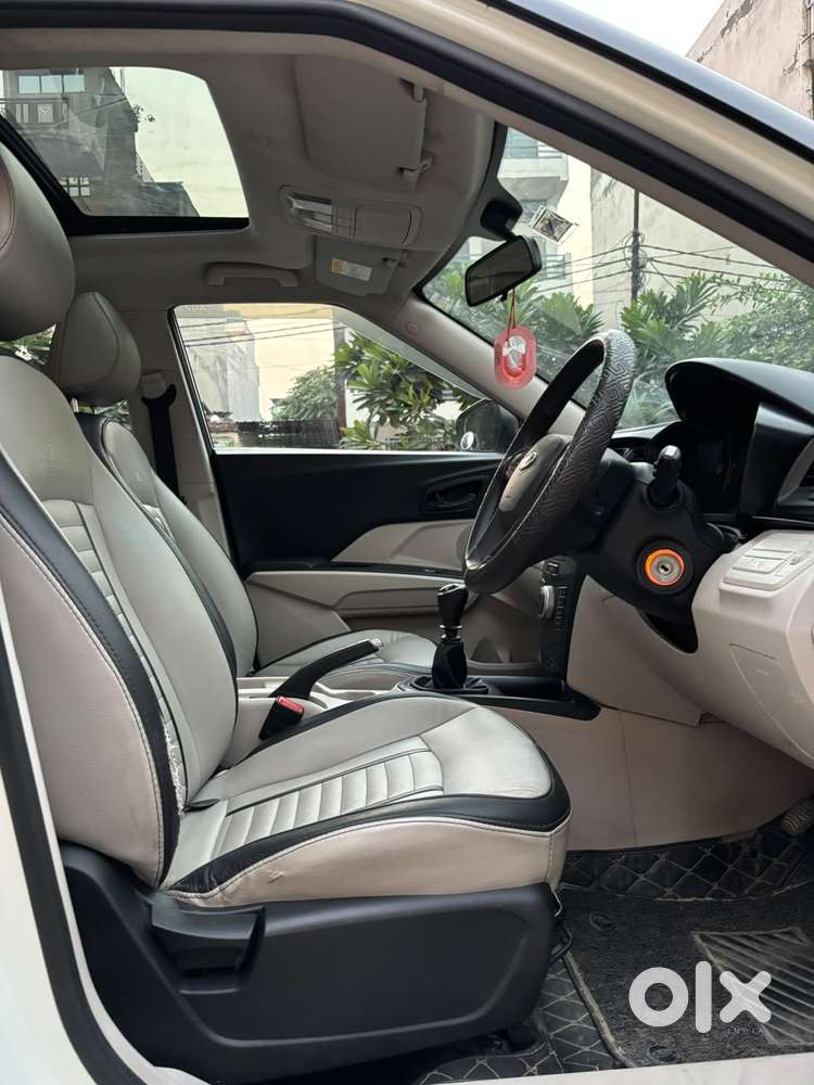 Mahindra Xuv300 W6, 2021, Petrol