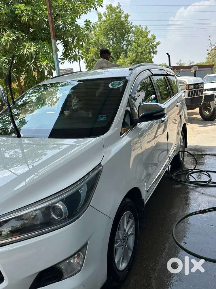 Toyota Innova Crysta
