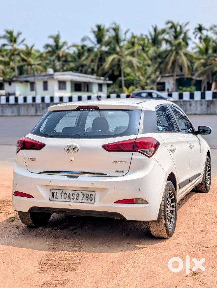 Hyundai I20 Petrol Spotz, 2014, Petrol
