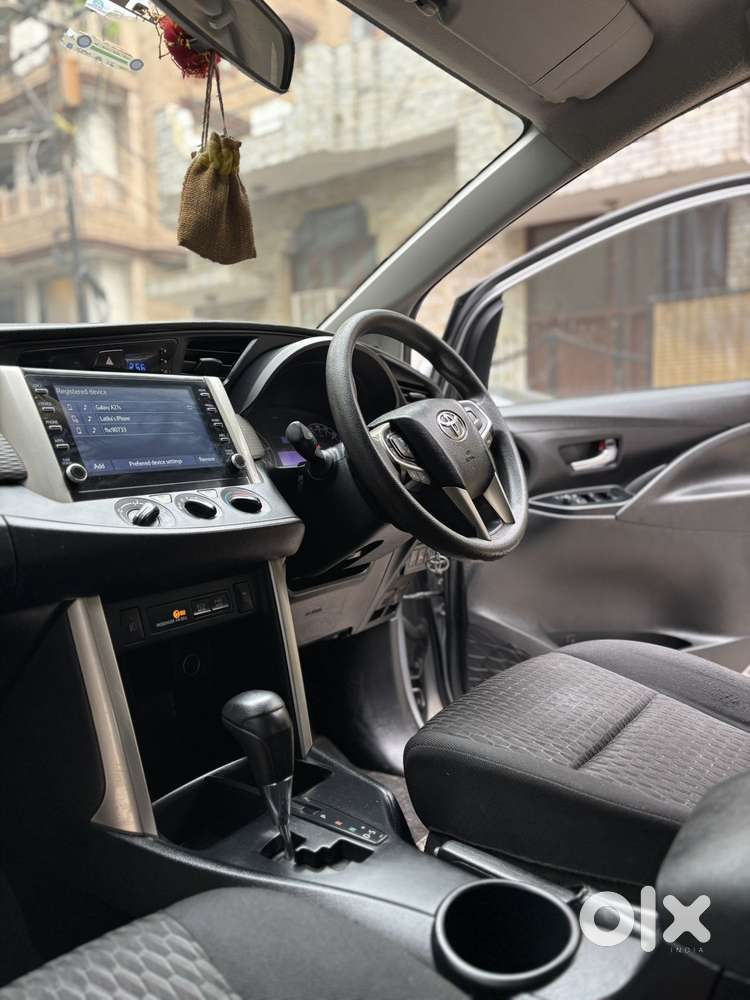 Toyota Innova Crysta