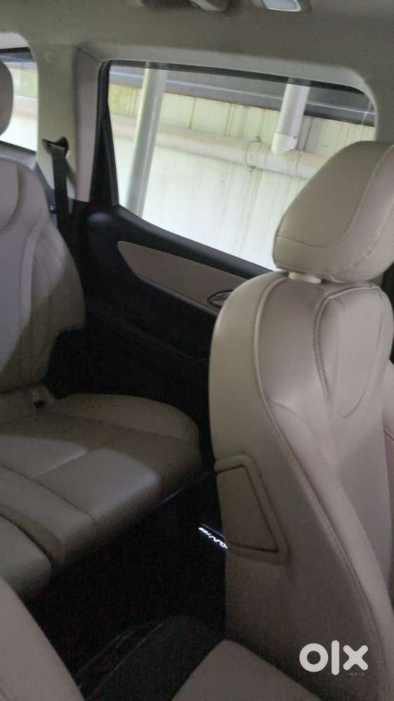 Mahindra Xuv700 2.2 Ax 7 Diesel At Str, 2025, Diesel