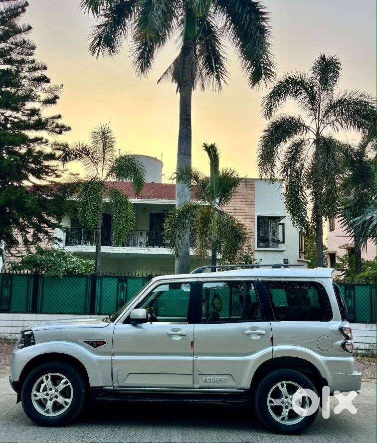 Mahindra Scorpio S10, 2017, Diesel