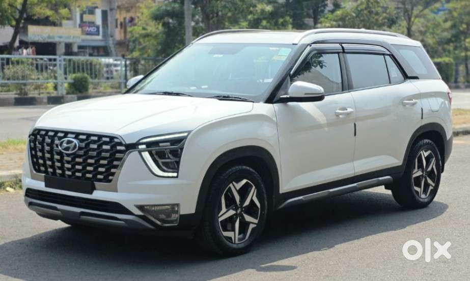 Hyundai Alcazar Signature (o) 7 Seater 1.5 Diesel At Adventure Dual ..