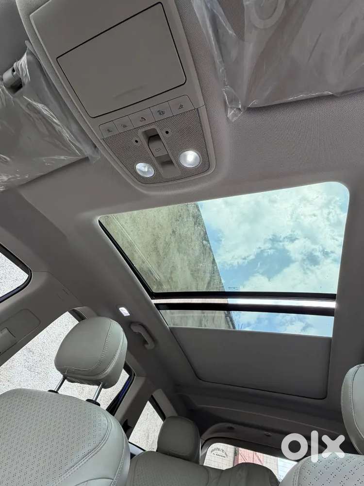 Mahindra Xuv700 Petrol 2022