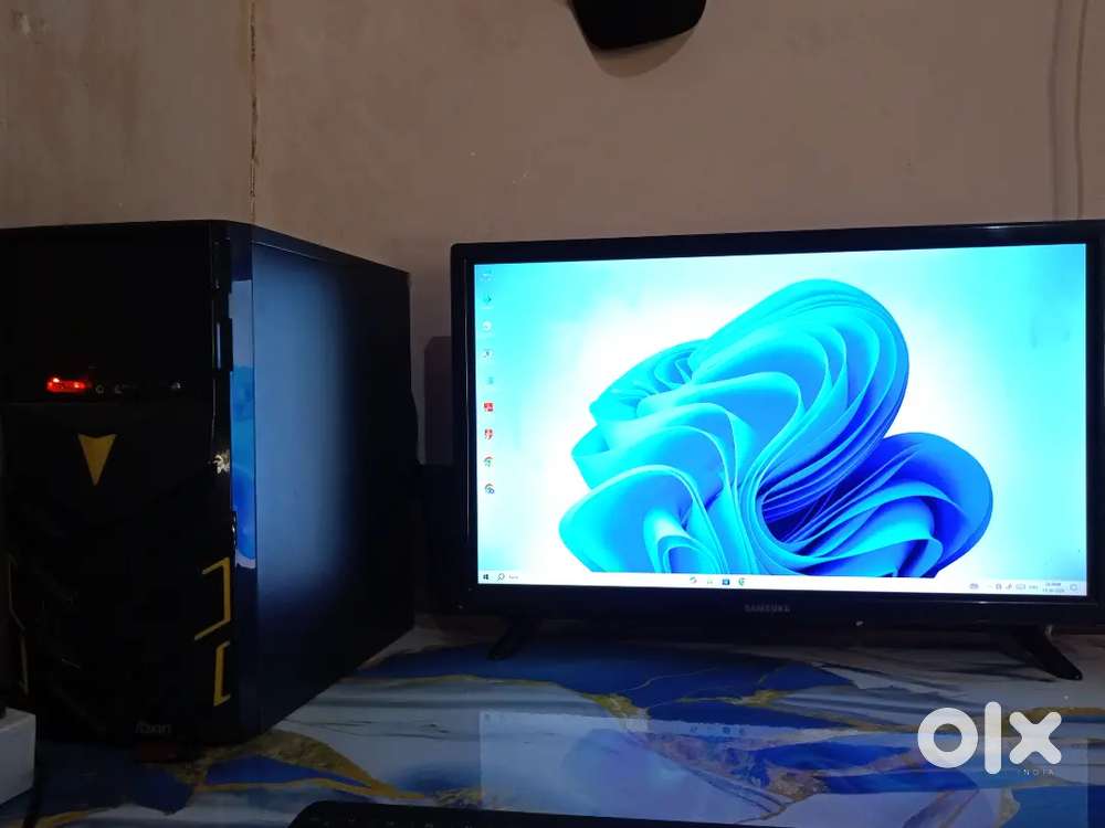 Old desktop for sale - Good Working Condition