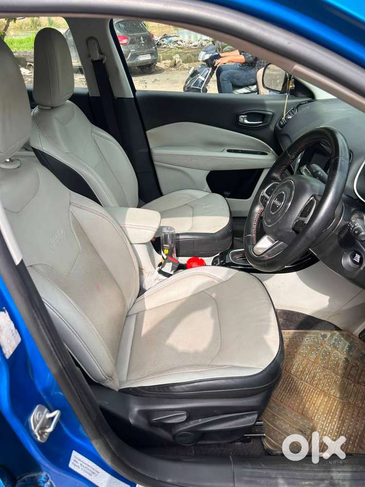 Jeep Compass Limited (o) Dct Automatic Petrol Hydro Blue Pearl Colour