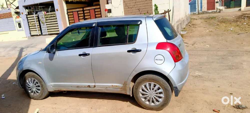 Maruti Suzuki Swift 2005