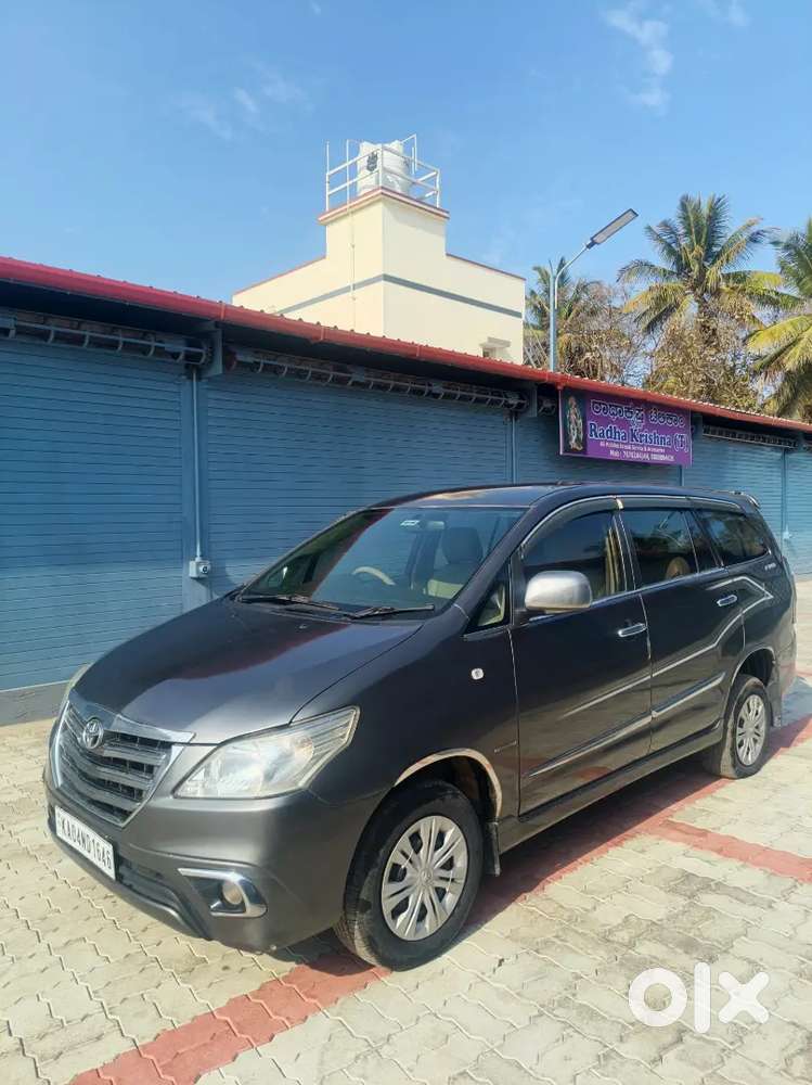 Toyota Innova 2013