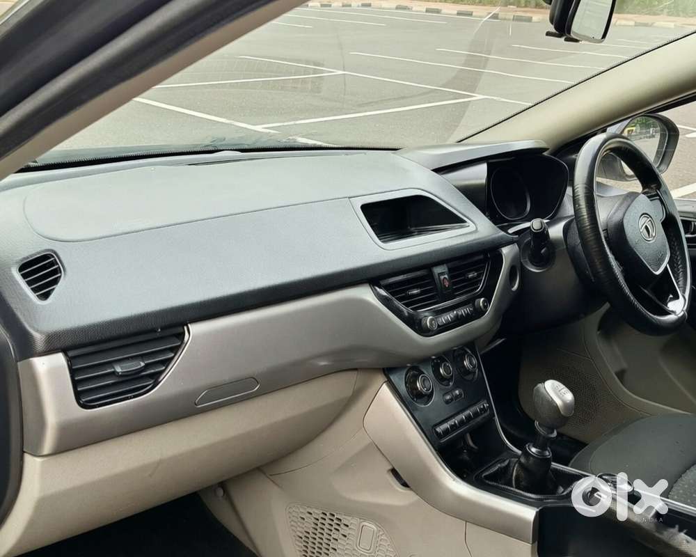 Tata Nexon 1.5 Revotorq Xm (s), 2018, Diesel
