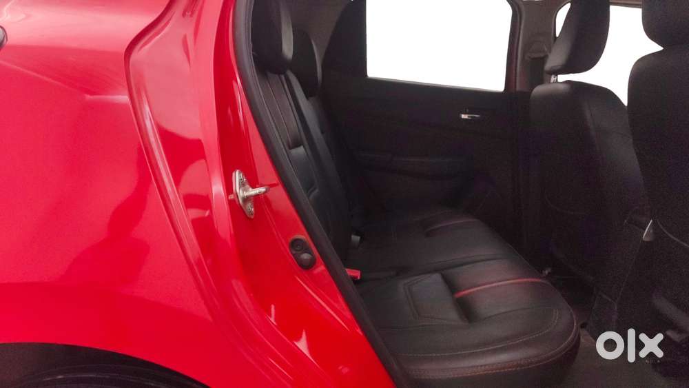 Maruti Suzuki Swift Amt Zxi, 2022, Petrol