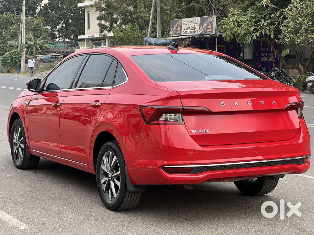 Skoda Slavia Style 1.0l Tsi At, 2022, Petrol
