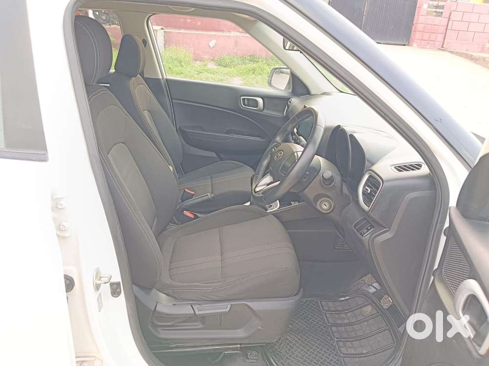 Hyundai Venue 1.2 S Plus, 2020, Petrol
