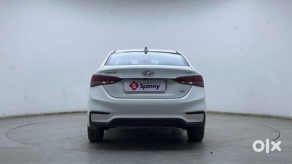 Hyundai Verna 1.6 Crdi Sx Option, 2018, Diesel