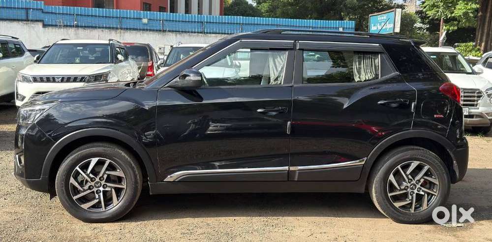 Mahindra Xuv300 W8 Option Diesel, 2023, Diesel