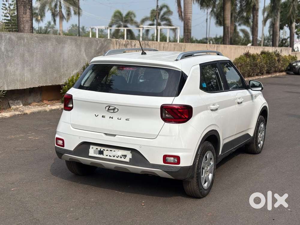 Hyundai Venue S Plus Mt 1.2 Kappa, 2022, Petrol