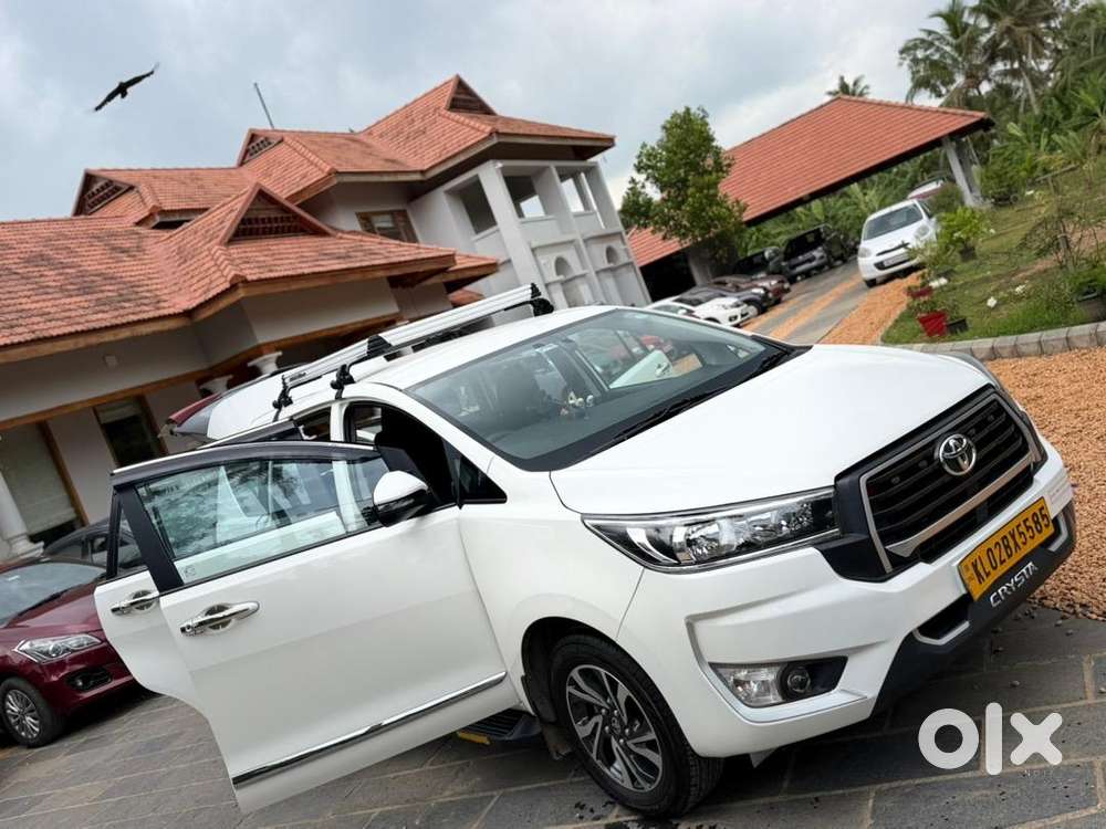 Innova Crysta 2024 -2025, 39000km