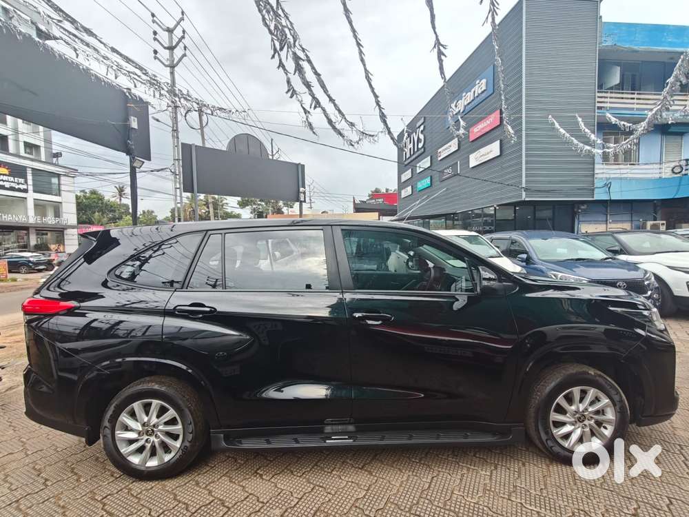 Toyota Innova Hycross 2.0 Gx 7 Str, 2023, Petrol