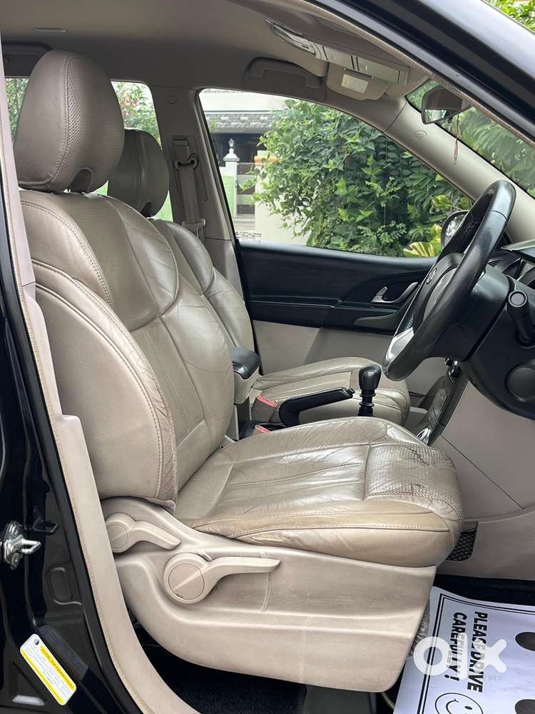 Mahindra Xuv500 2016 Diesel Well Maintained