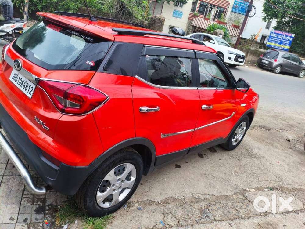 Mahindra Tuv 300 T6, 2019, Petrol