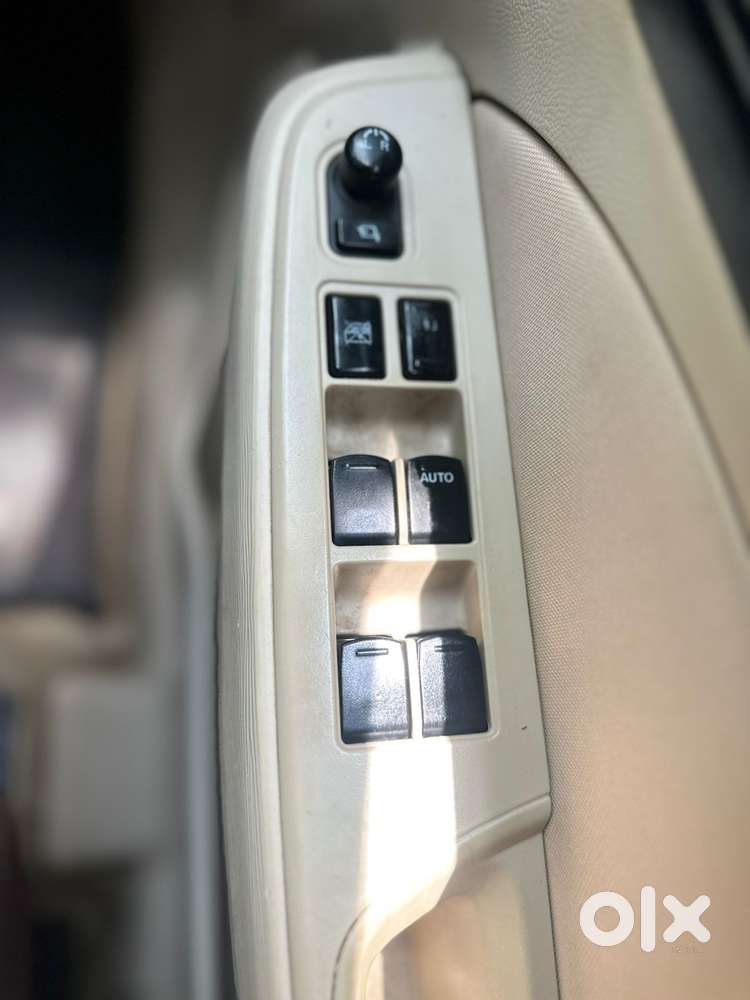 Maruti Suzuki Dzire 1.2 Vxi, 2023, Petrol