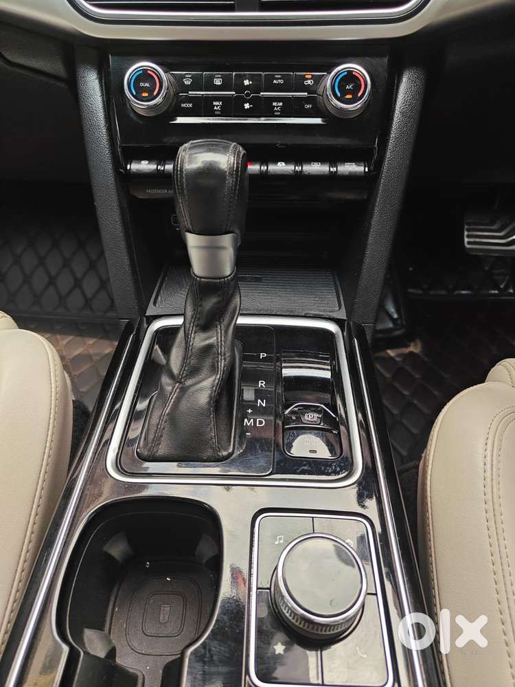 Mahindra Xuv700 Ax7l 6 Str At, 2023, Diesel