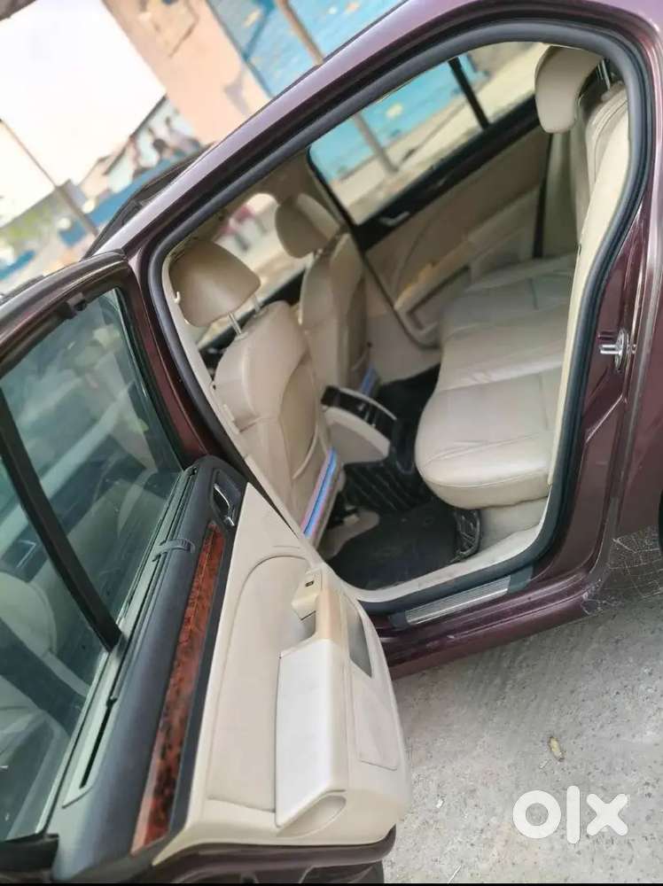 Skoda Superb 2011 Petrol 44000 Km Driven