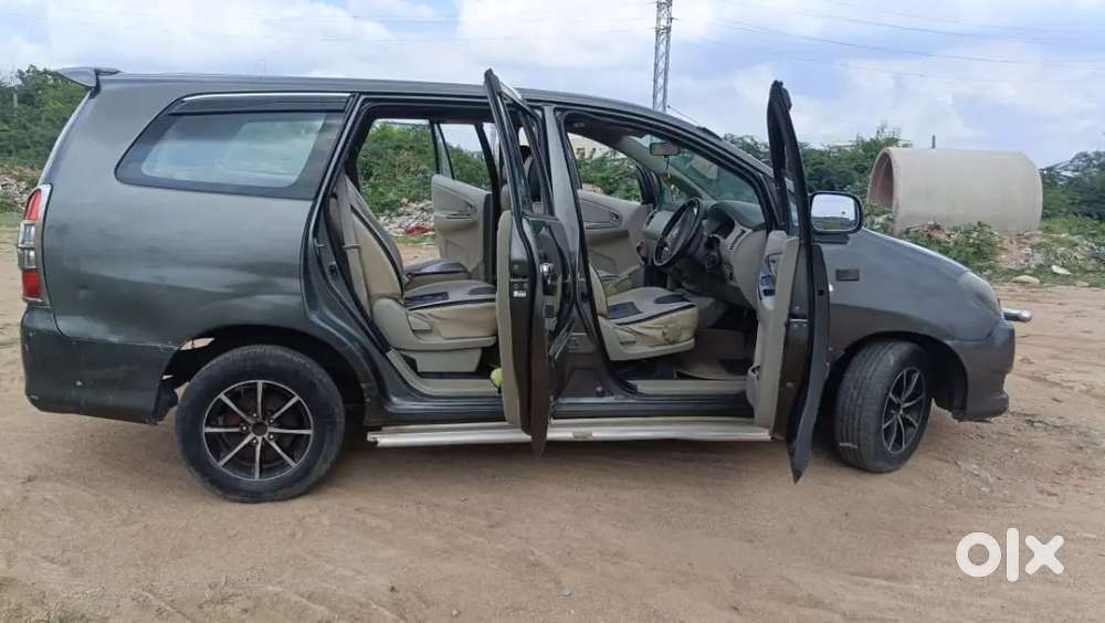 Toyota Innova 2.5 Diesel 2012