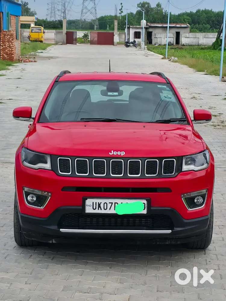 Jeep Compass 
1st Owner 
Insurance 12/02/2027 Tak
Dono Chabi