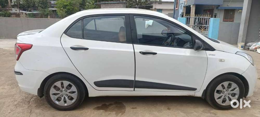 Hyundai Xcent 2015 Cng & Hybrids Well Maintained
