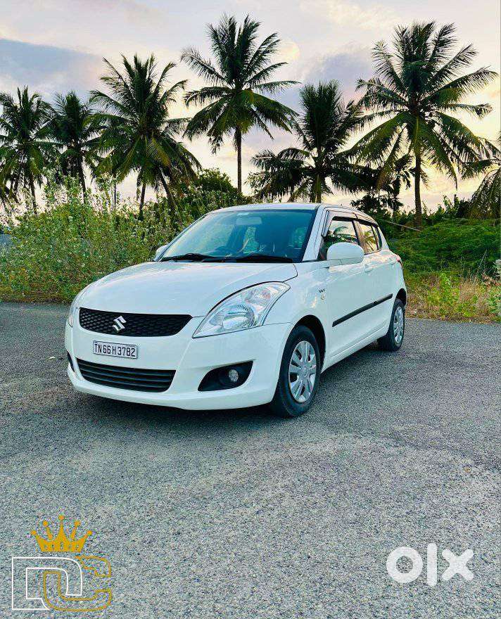 Maruti Suzuki Swift Lxi Bsiv, 2012, Petrol