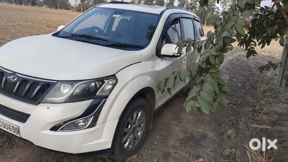 Xuv 500 W10
