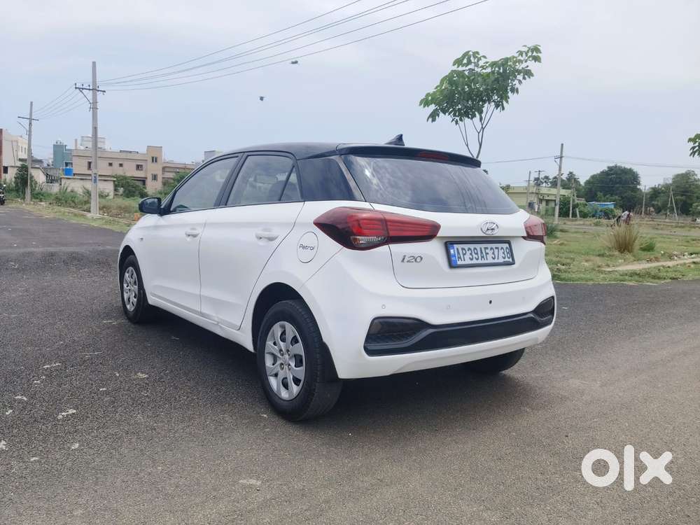 Hyundai Elite I20 Sportz (o) 1.2, 2019, Petrol