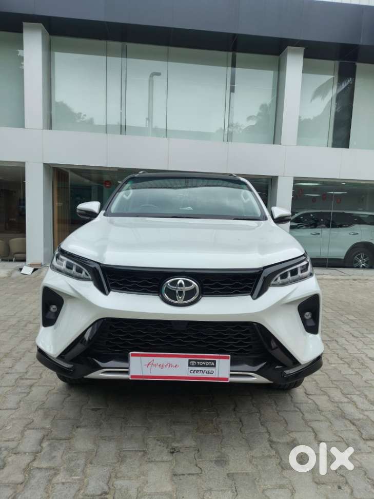 Toyota Fortuner Legender 4x4 At 2.8, 2025