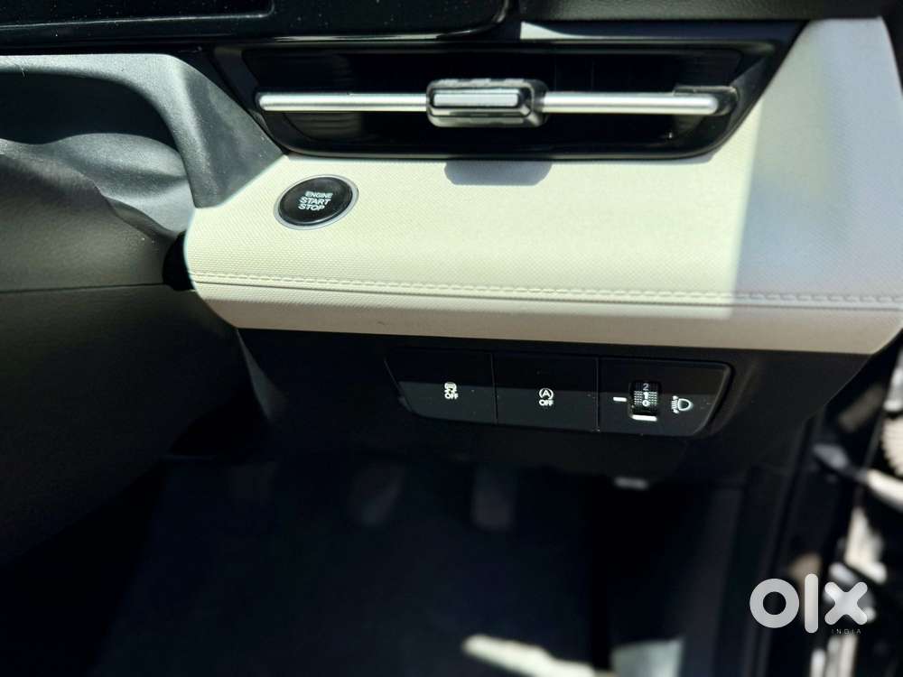 Hyundai Verna Sx 1.5 Turbo Petrol Mt Dual Tone, 2023, Petrol