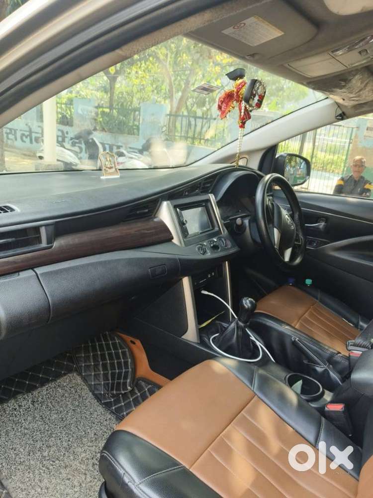 Toyota Innova Crysta 2.4 G Mt, 2016, Diesel