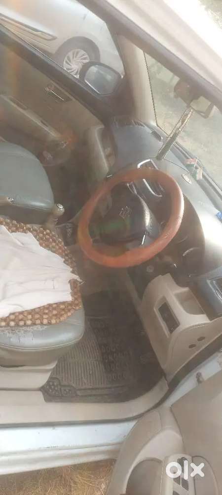 Maruti Suzuki Swift Dzire Vdi 2012