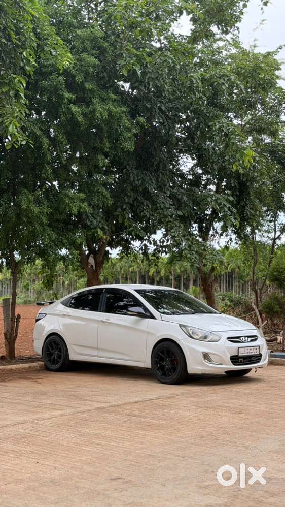 Hyundai Verna 2013